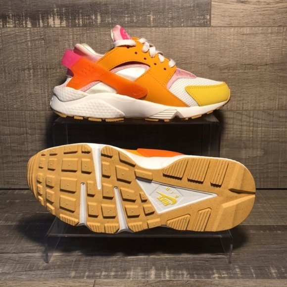 WMNS - Nike Huarache - Picture 4 of 6